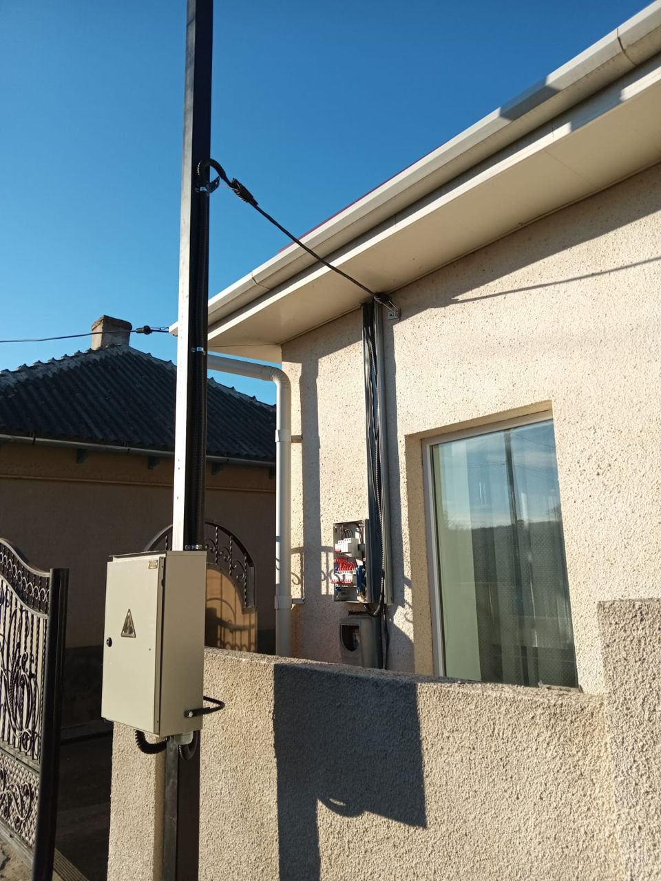 Statie fotovoltaica pentru casa - la cheie foto 8