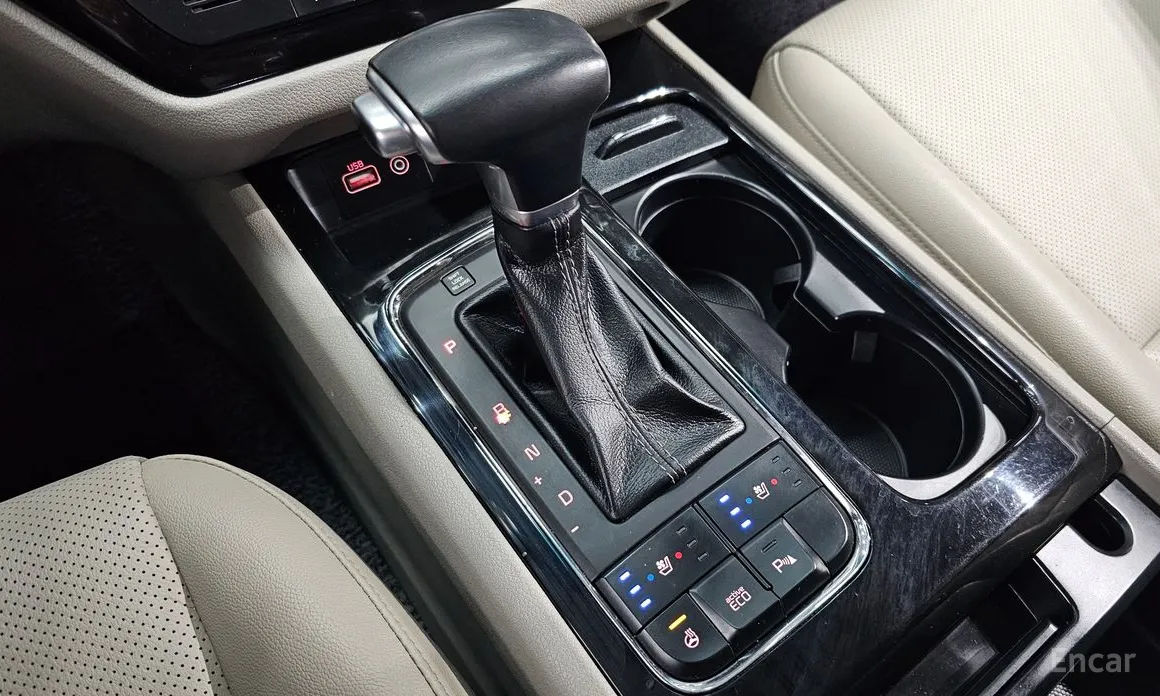 KIA Carnival foto 5