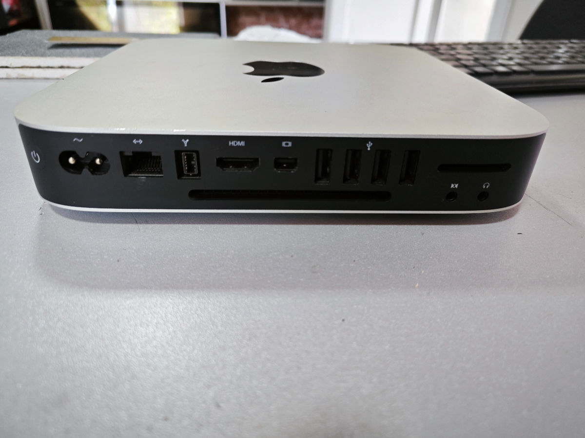 Mac mini на windows 7  ssd 128/4 фото 2