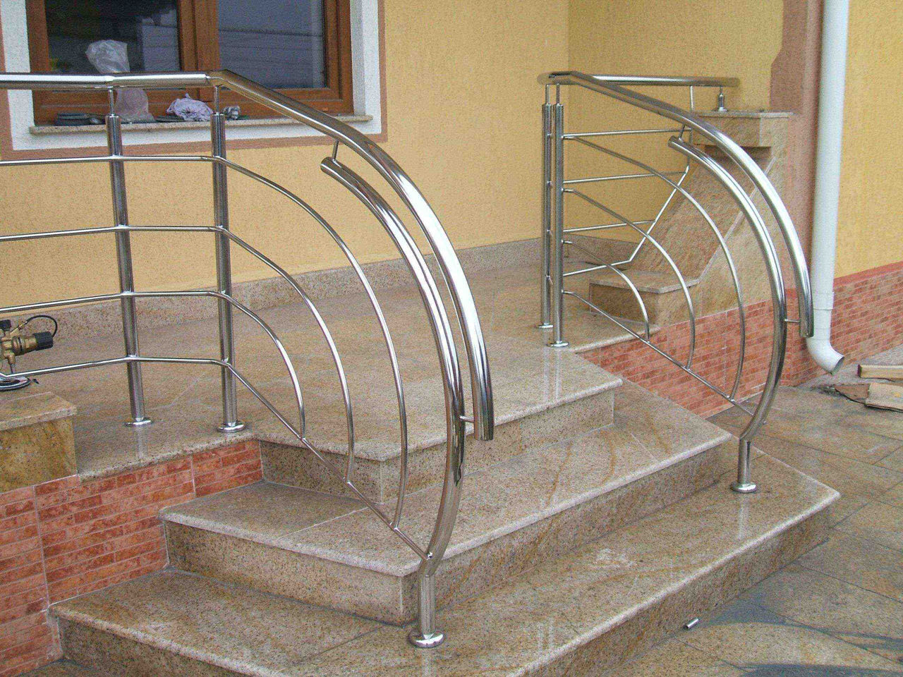 Confectionam rampe de acces pentru diverse necesități ,balustrade din inox foto 7
