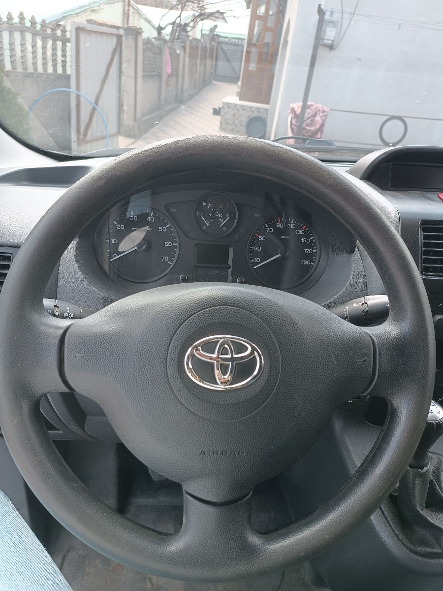 Toyota Proace foto 1