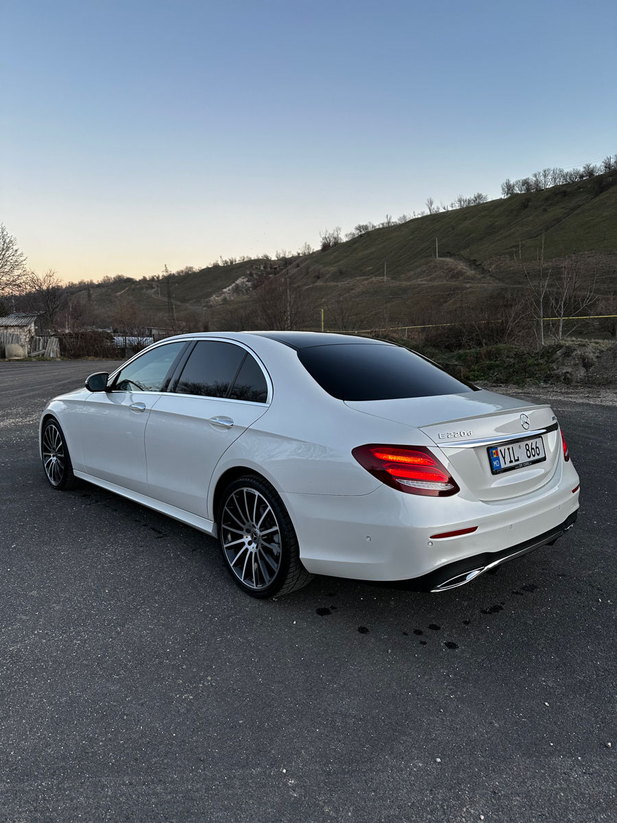 Mercedes E-Class foto 4