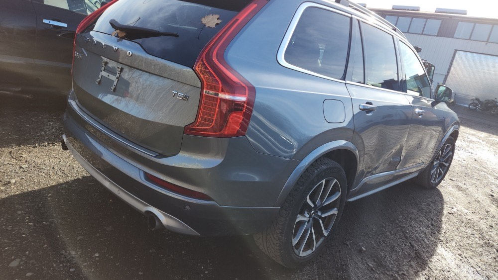 Volvo XC90 фото 6