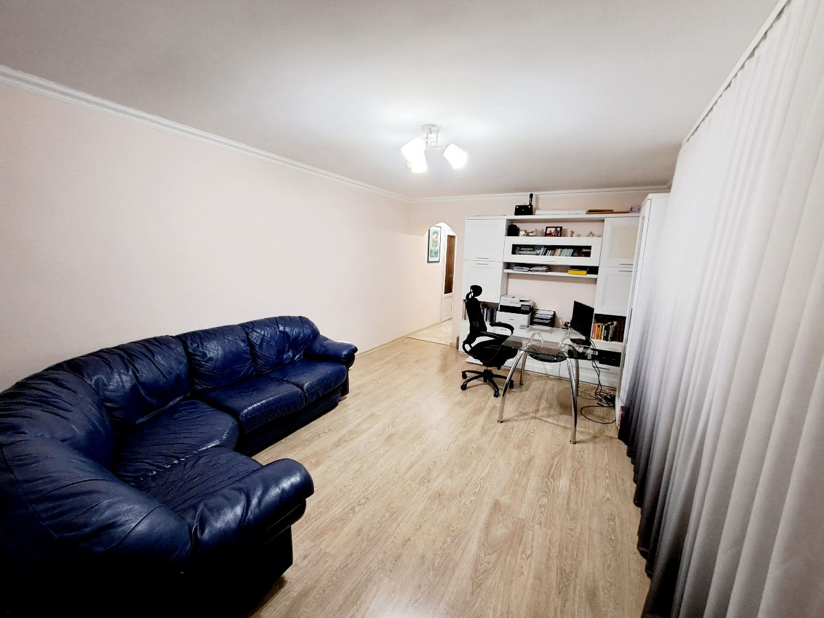 Apartament cu 2 camere, 64 m², Centru, Ialoveni foto 0