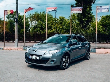 Chirie auto авто прокат  rent  car moldova 24/24 foto 10