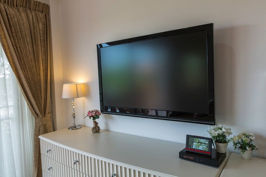 Установка телевизоров на стену. Instalare televizor pe perete. Instalare suport tv pe perete. foto 5