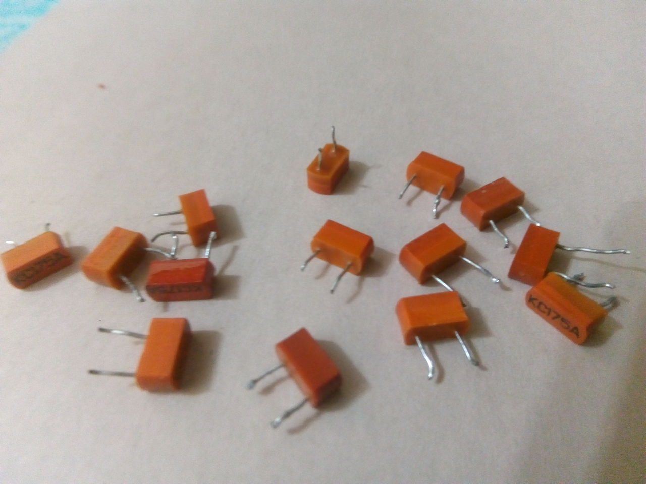 стабилитроны КС175А