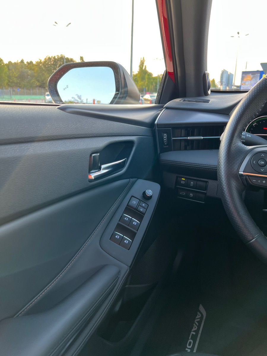 Toyota Avalon фото 6