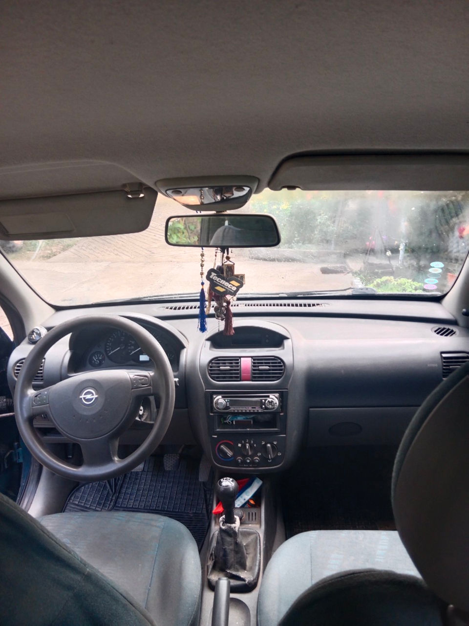 Opel Corsa foto 3