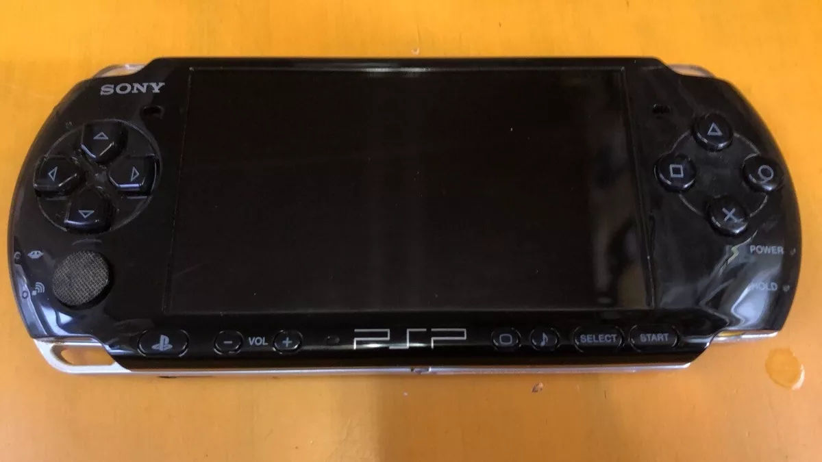 Sony PSP 3004 Piano Black - Inkl. Tekken 6 Case! (Neu (gemäss
