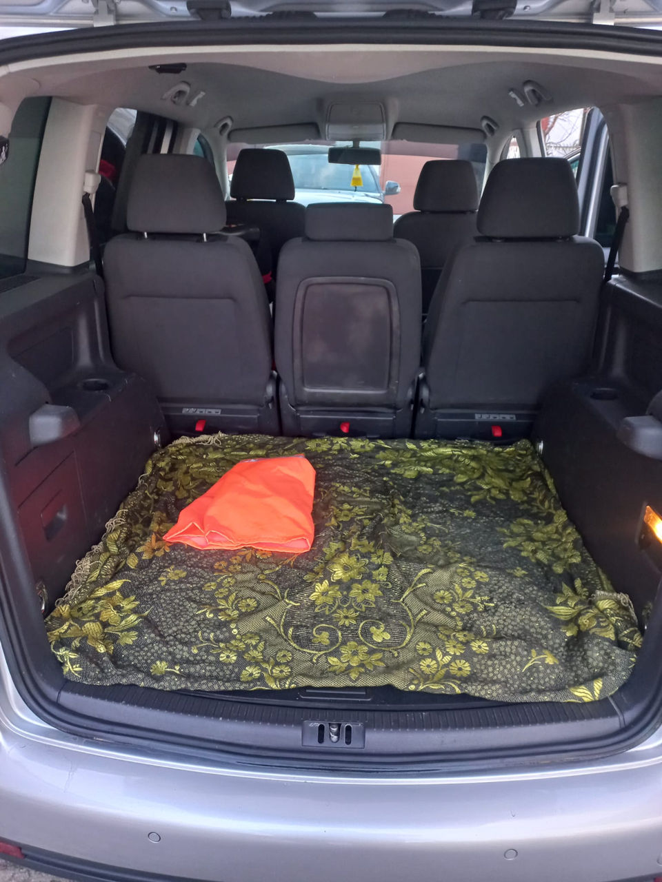 Volkswagen Touran foto 7