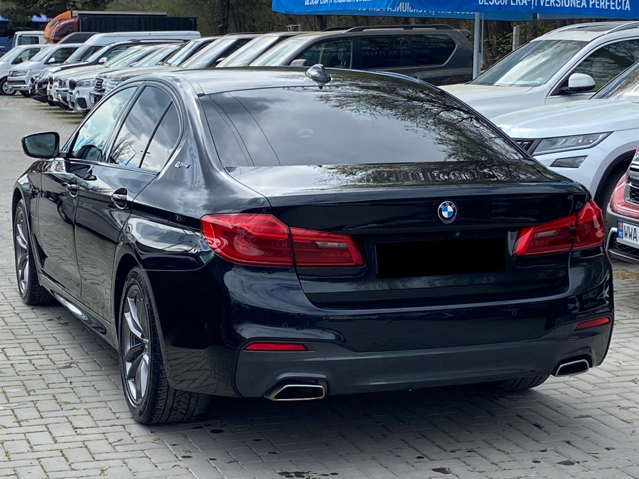 BMW 5 Series foto 2