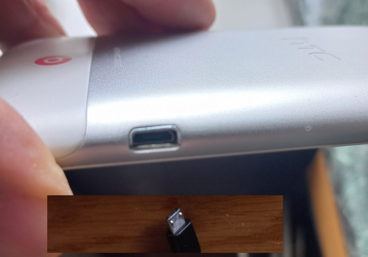 HTC Sensation XL X315E рабочий 300 лей фото 4
