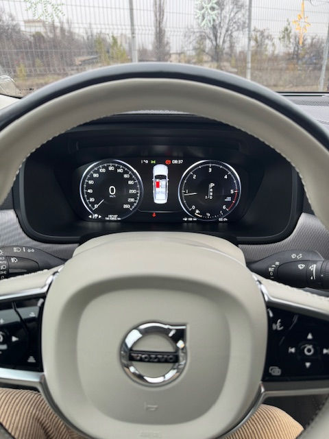 Volvo S90 foto 3