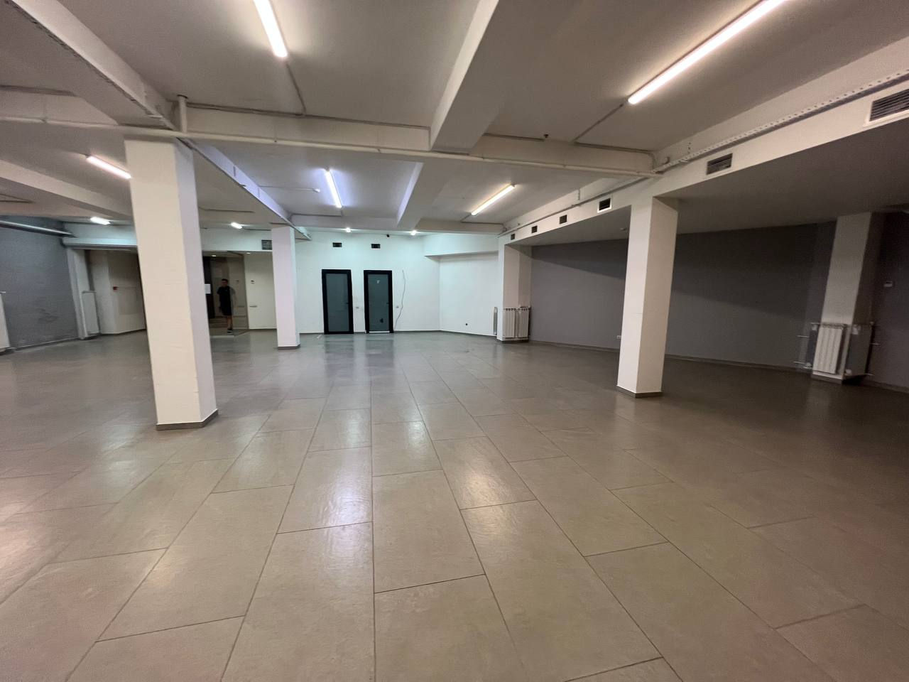 Spațiu comercial 235 mp situat în clădire comercială nouă pe bd. Moscova! foto 3