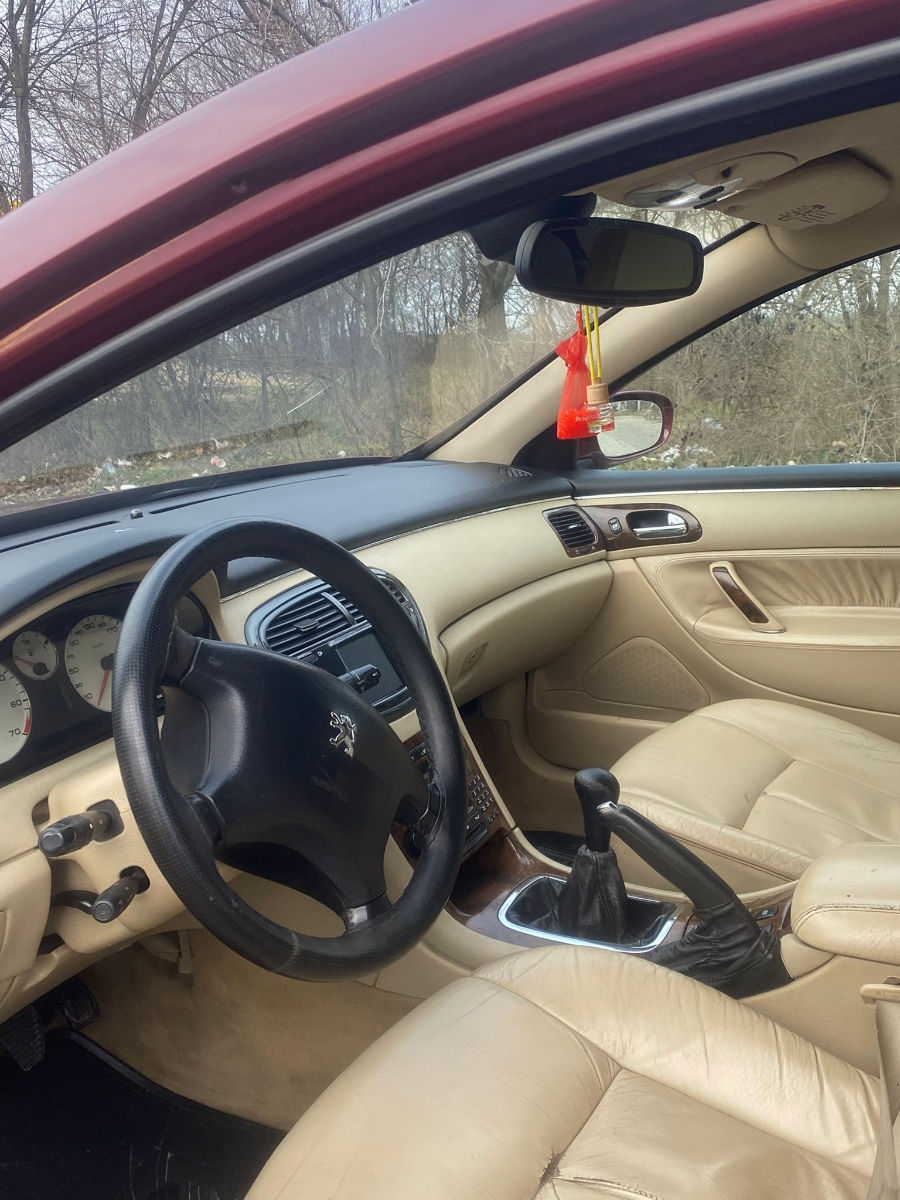 Peugeot 607 foto 3