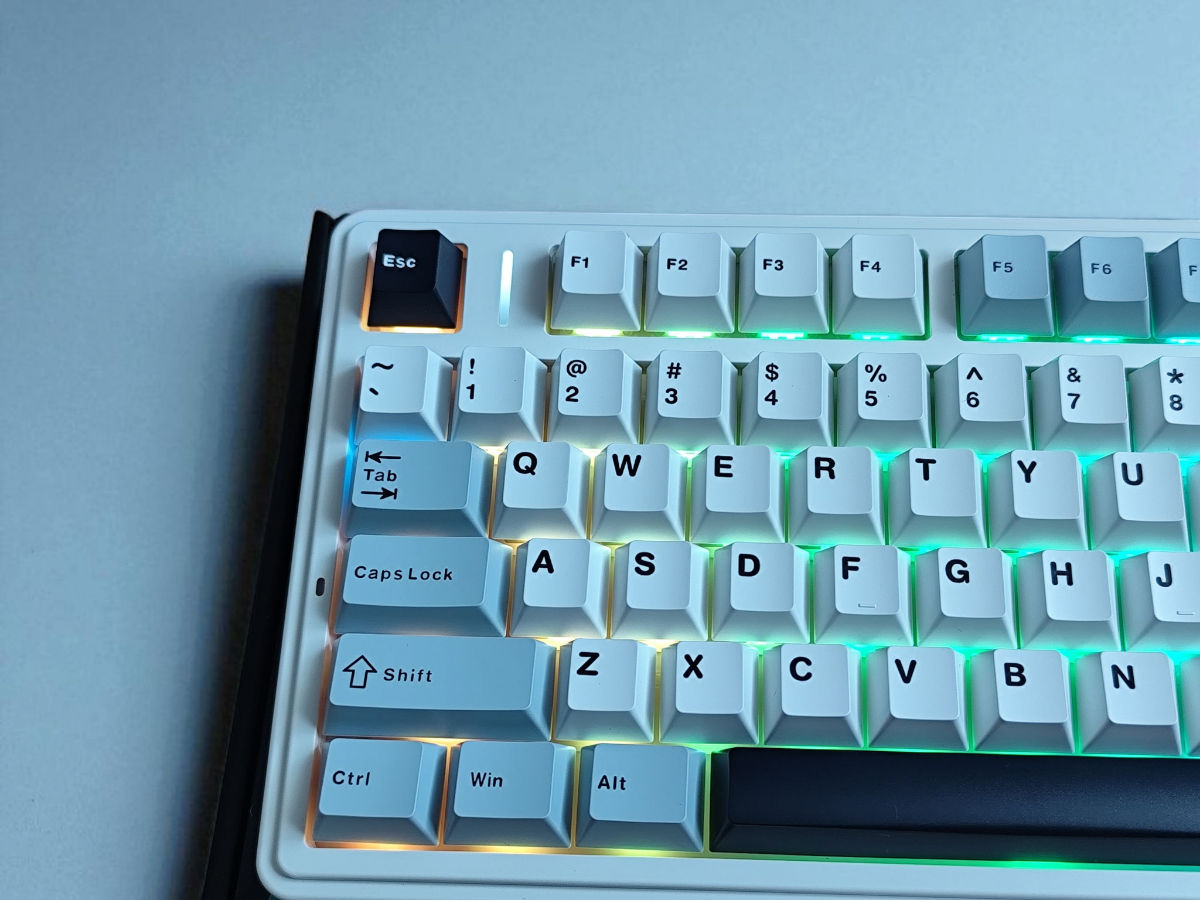 [NOU] Aula F75 Tastatura Mecanica Hot-Swappable RGB (Wireless/Bluetooth/Type C) foto 2