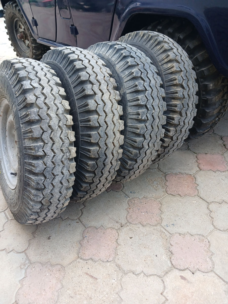 UAZ 469 foto 1
