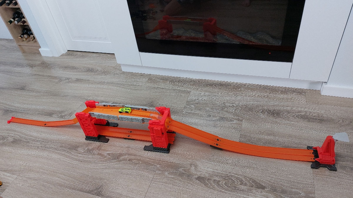Super Preț!!!Hot Wheels 550 lei. foto 5