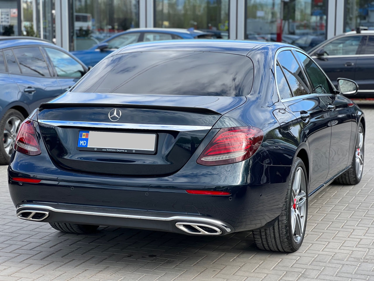 Mercedes E-Class foto 2