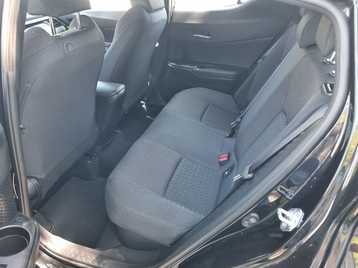 Toyota C-HR 2021 photo 17