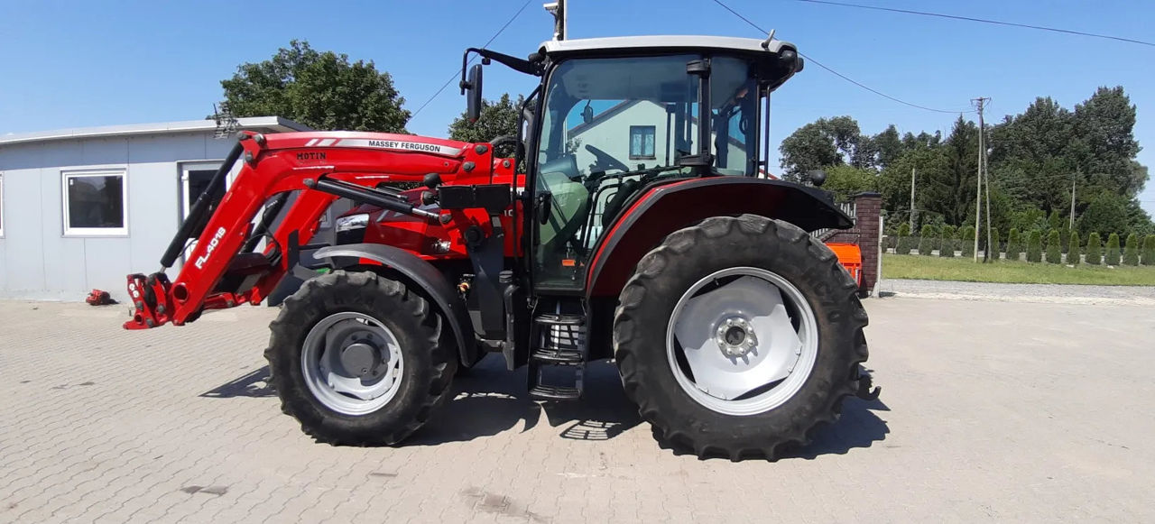 Massey Ferguson 5710 foto 1