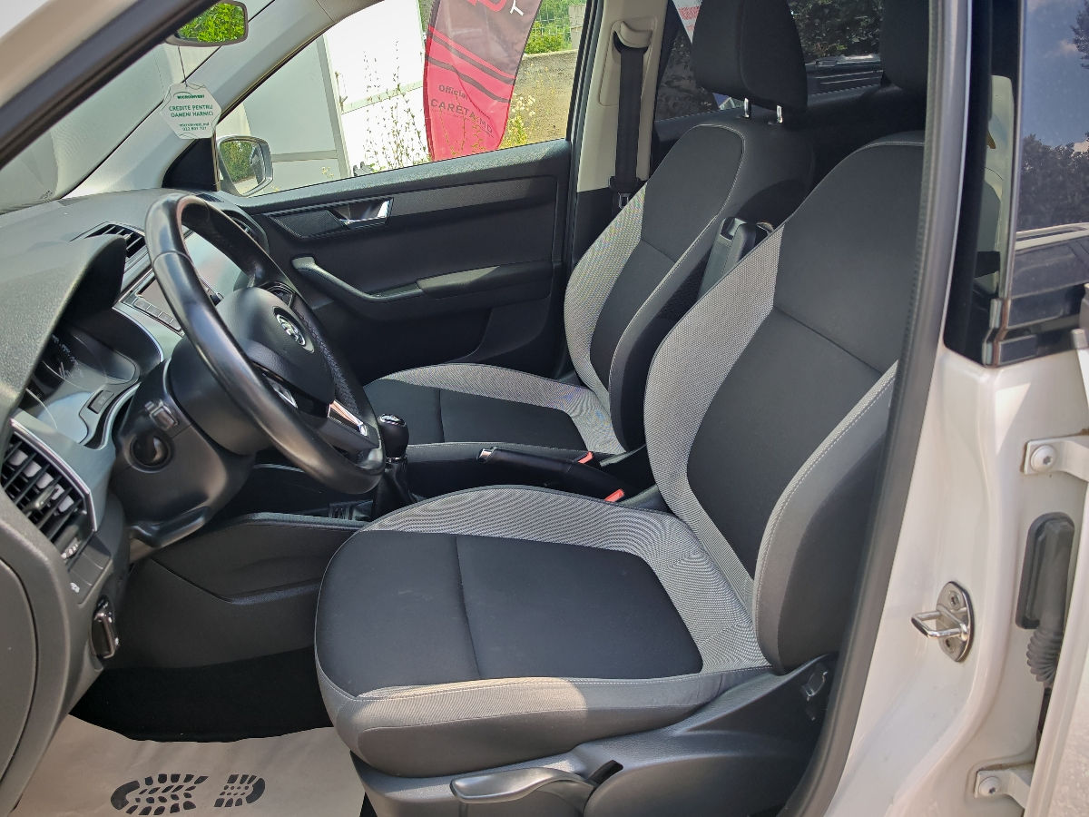 Skoda Fabia фото 6