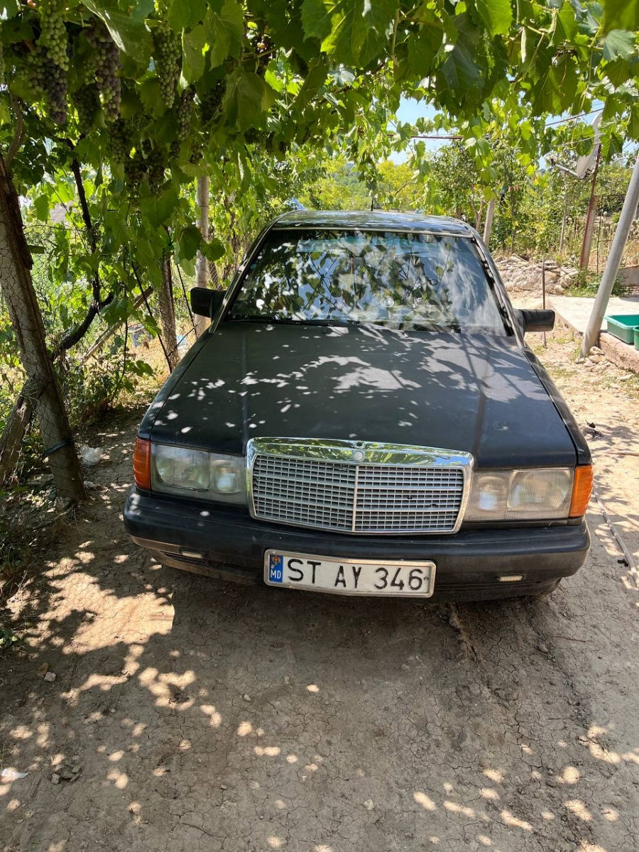 Mercedes 190 foto 0