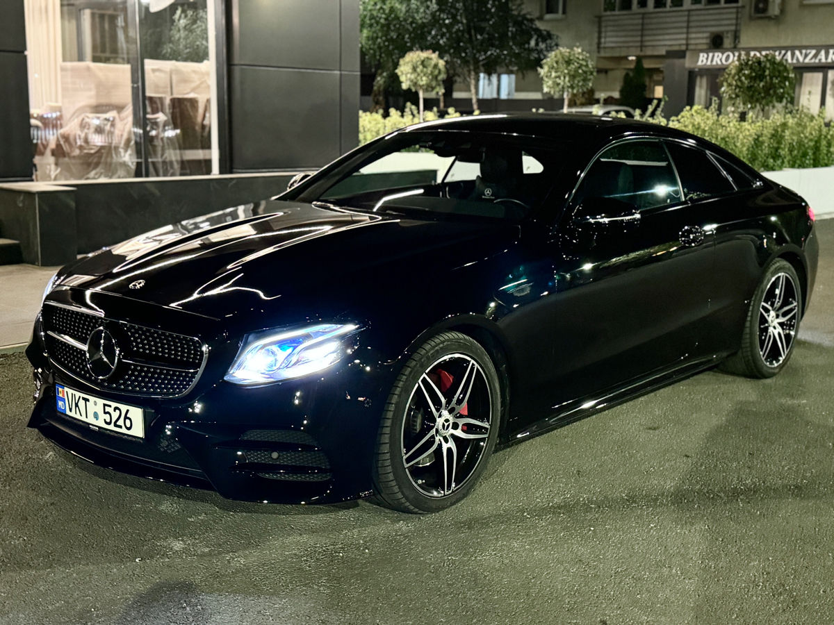 Mercedes E-Class Coupe foto 2