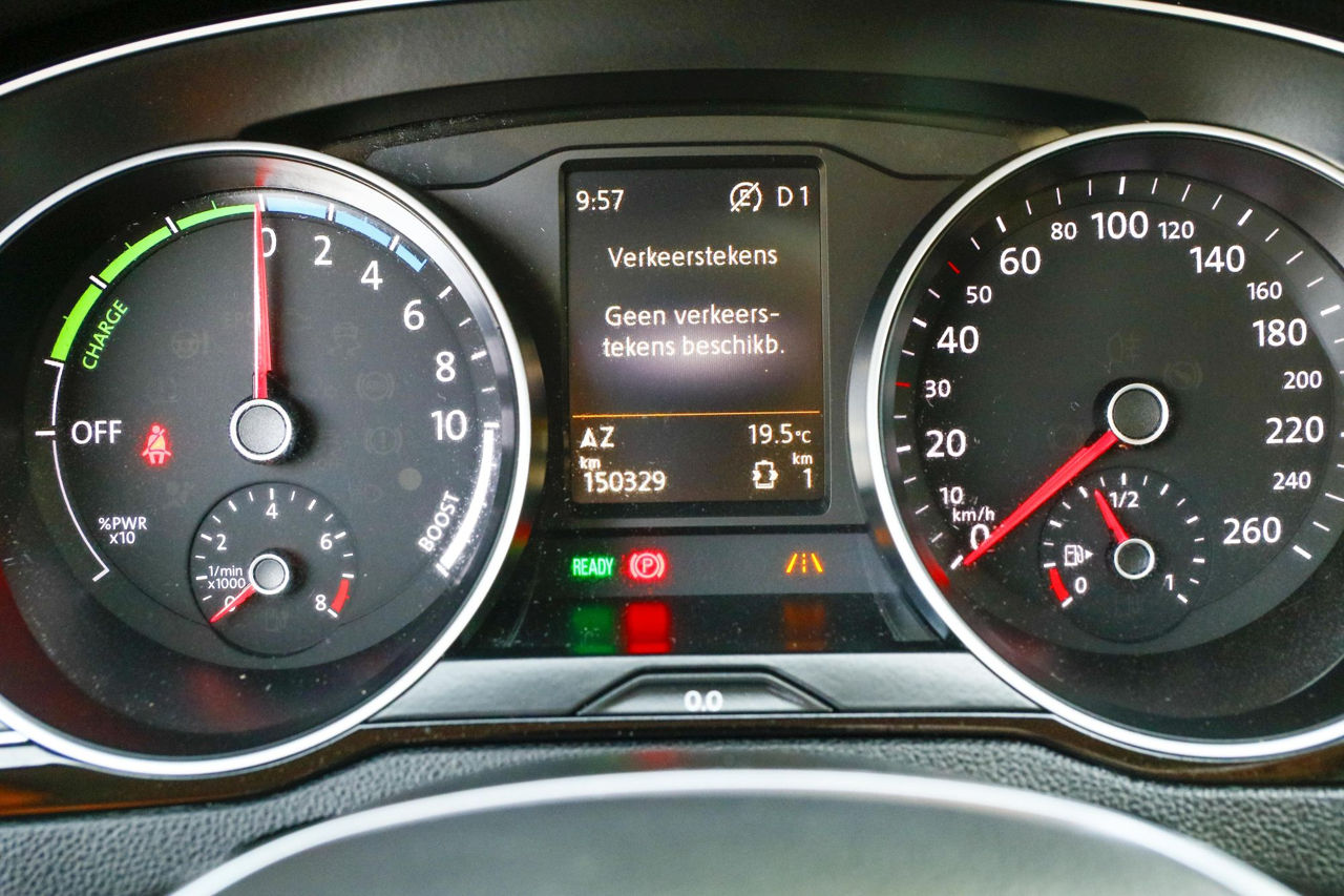 Volkswagen Passat фото 16