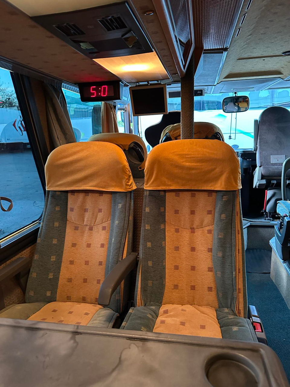 Setra 328 foto 2