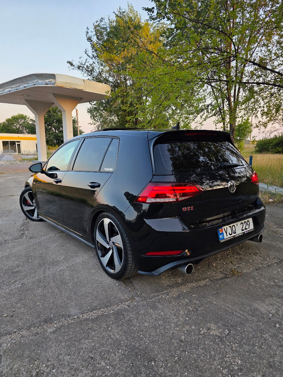 Volkswagen Golf foto 4