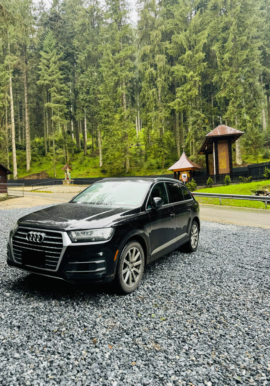 Audi Q7 2018 г. с пробегом 260000 км, Бензин, 21000