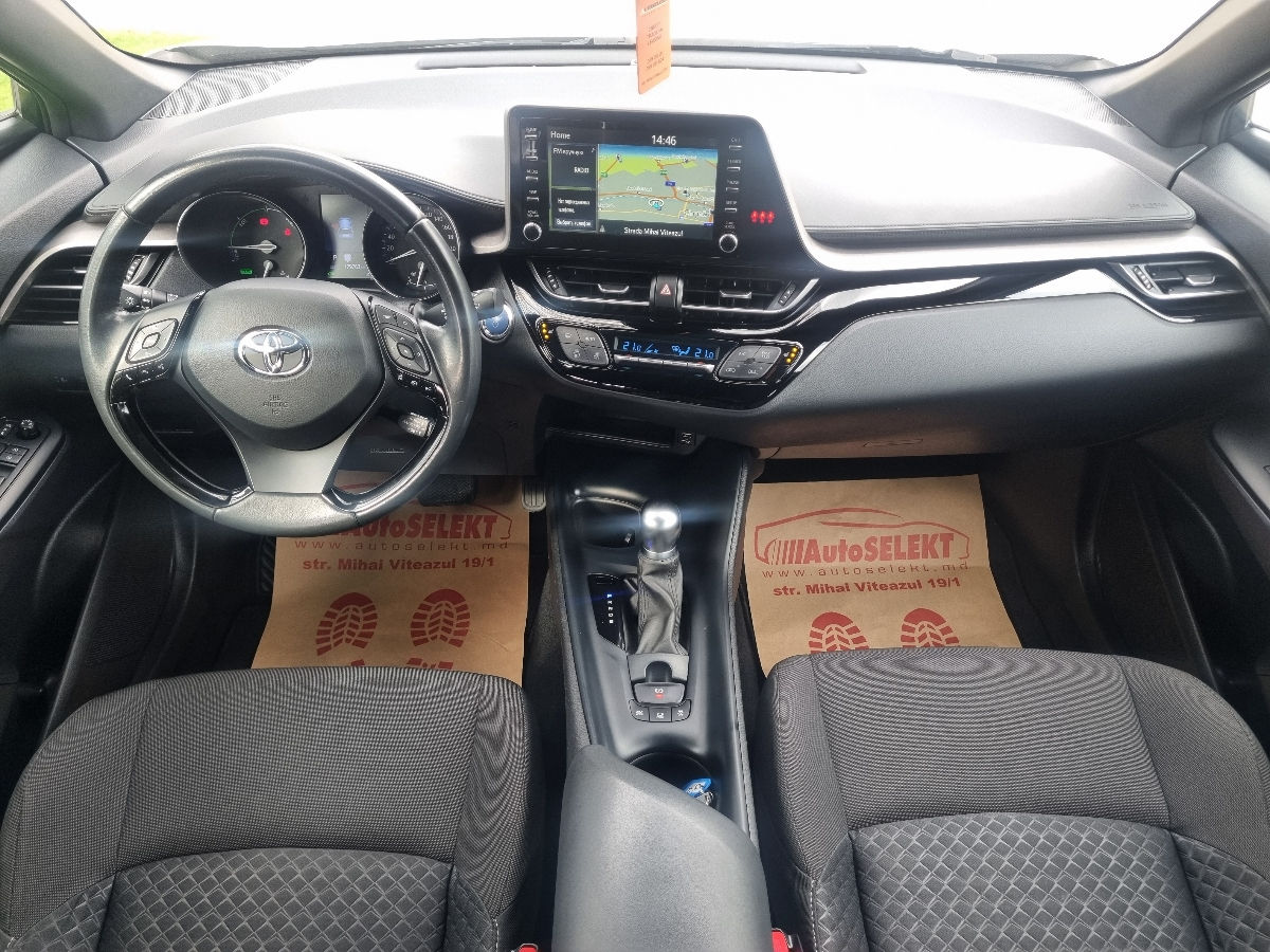 Toyota C-HR 2021 photo 11