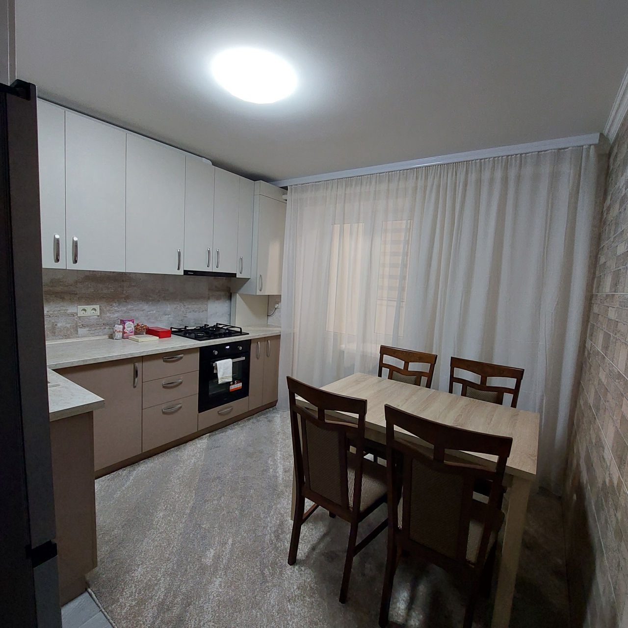 Apartament cu 2 camere, 65 m², Buiucani, Chișinău foto 9