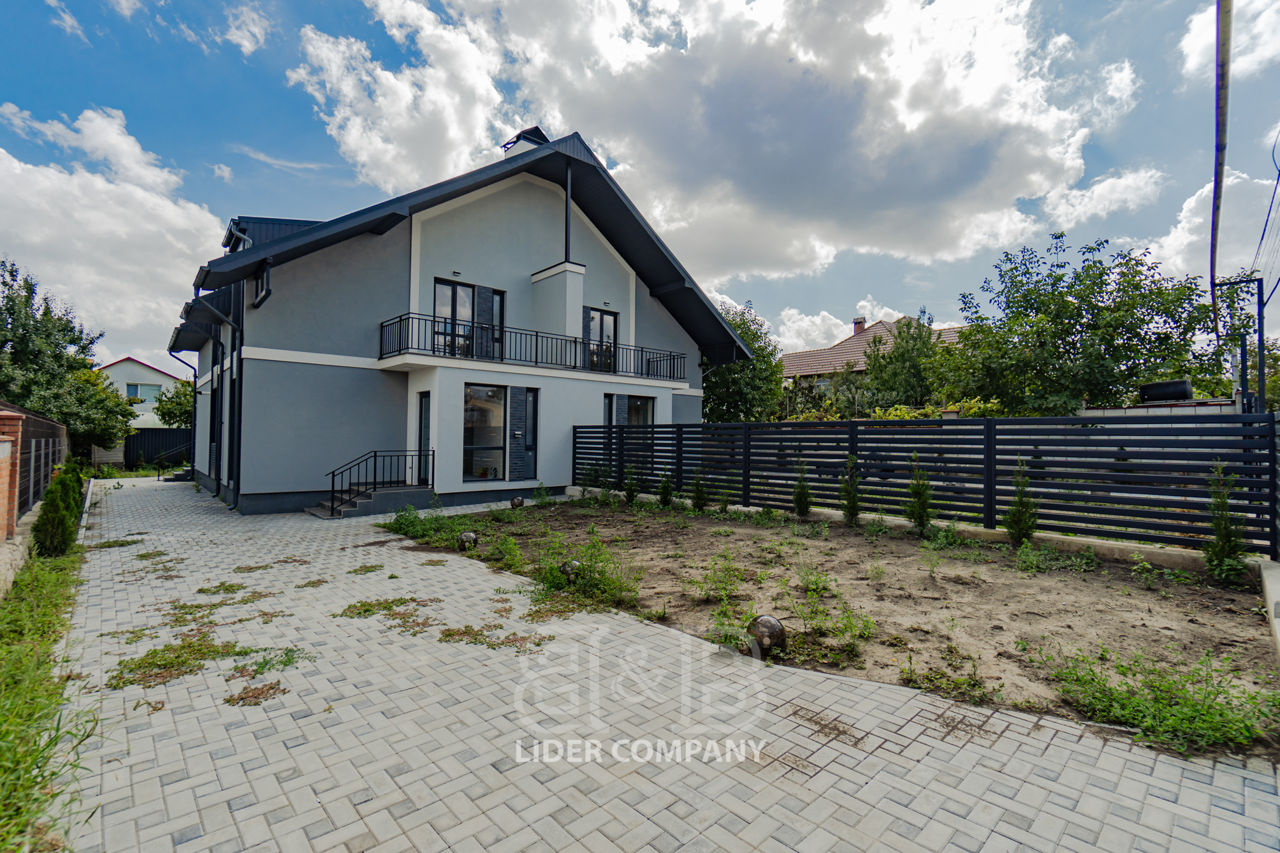 Duplex cu o suprafață generoasă de 142 m2 în 2 nivele , Durlești foto 16