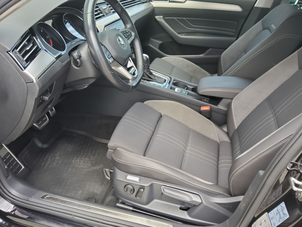 Volkswagen Passat foto 8
