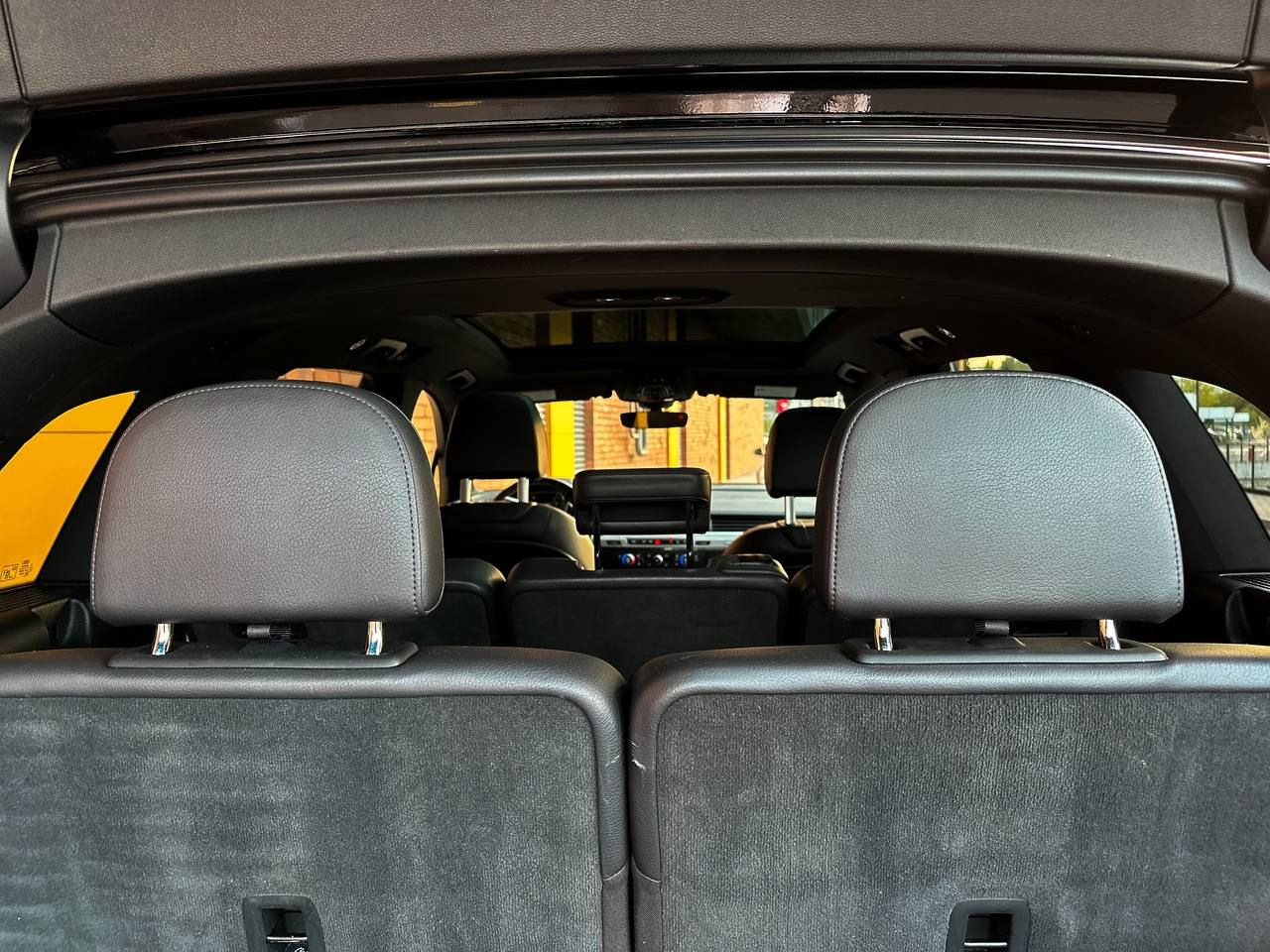 Audi Q7 7 locuri Quattro- Chirie Auto - Авто Прокат - Rent a Car foto 3