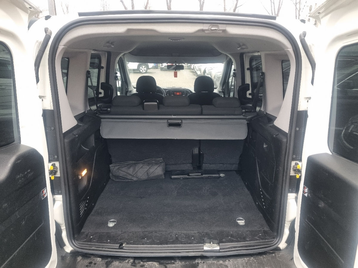 Fiat Doblo 2018 photo 16