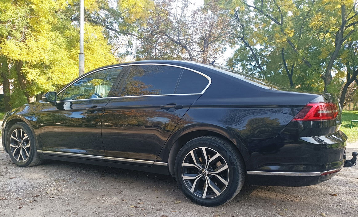 Volkswagen Passat foto 0