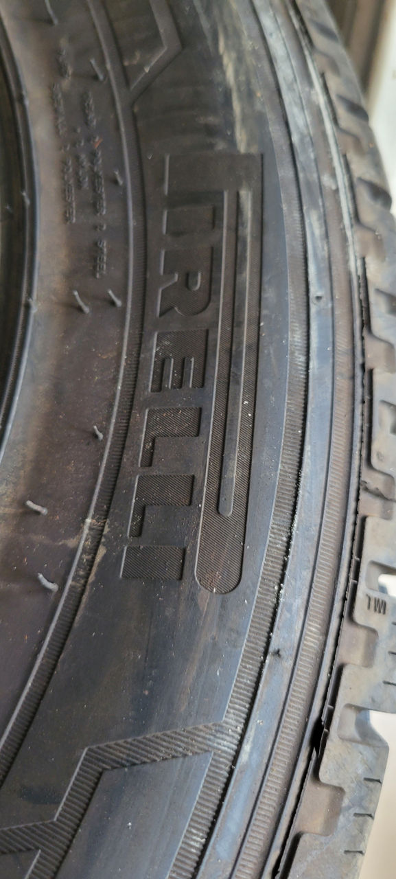 215 60 16 c pirelli carrier winter ideale