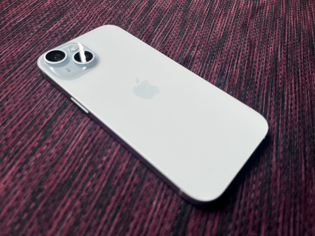 Смартфон Apple iPhone 15 - 128GB - Blue - NanoSIM/e-sim фото 7