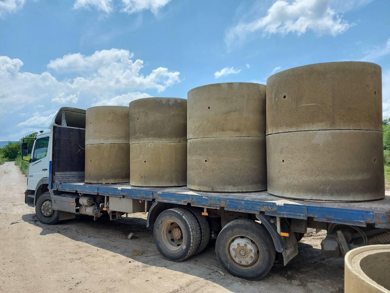 In vinzare tuburi din beton pot fi utilizate la canalizari, fântâni , subtraversari, podete. foto 4