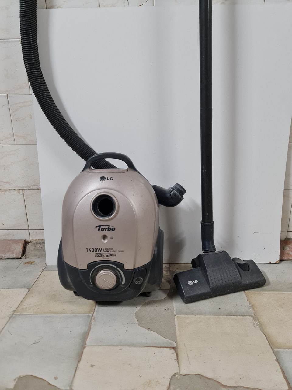 Профессиональный пылесос Karcher T191