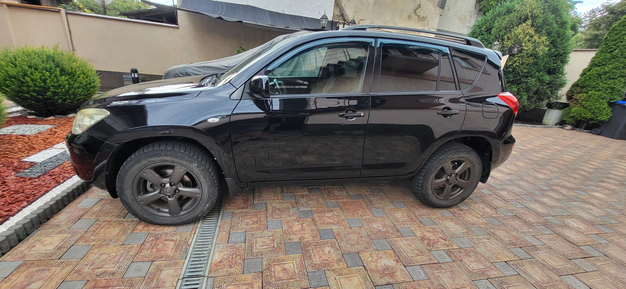 Toyota Rav 4 foto 0