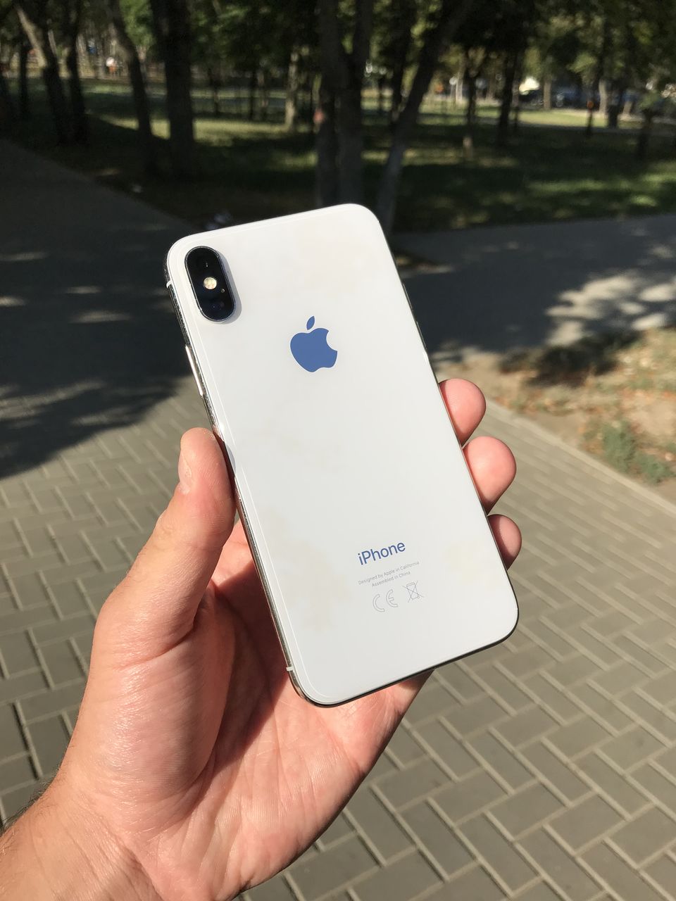 iPHONE X Silver 64gb