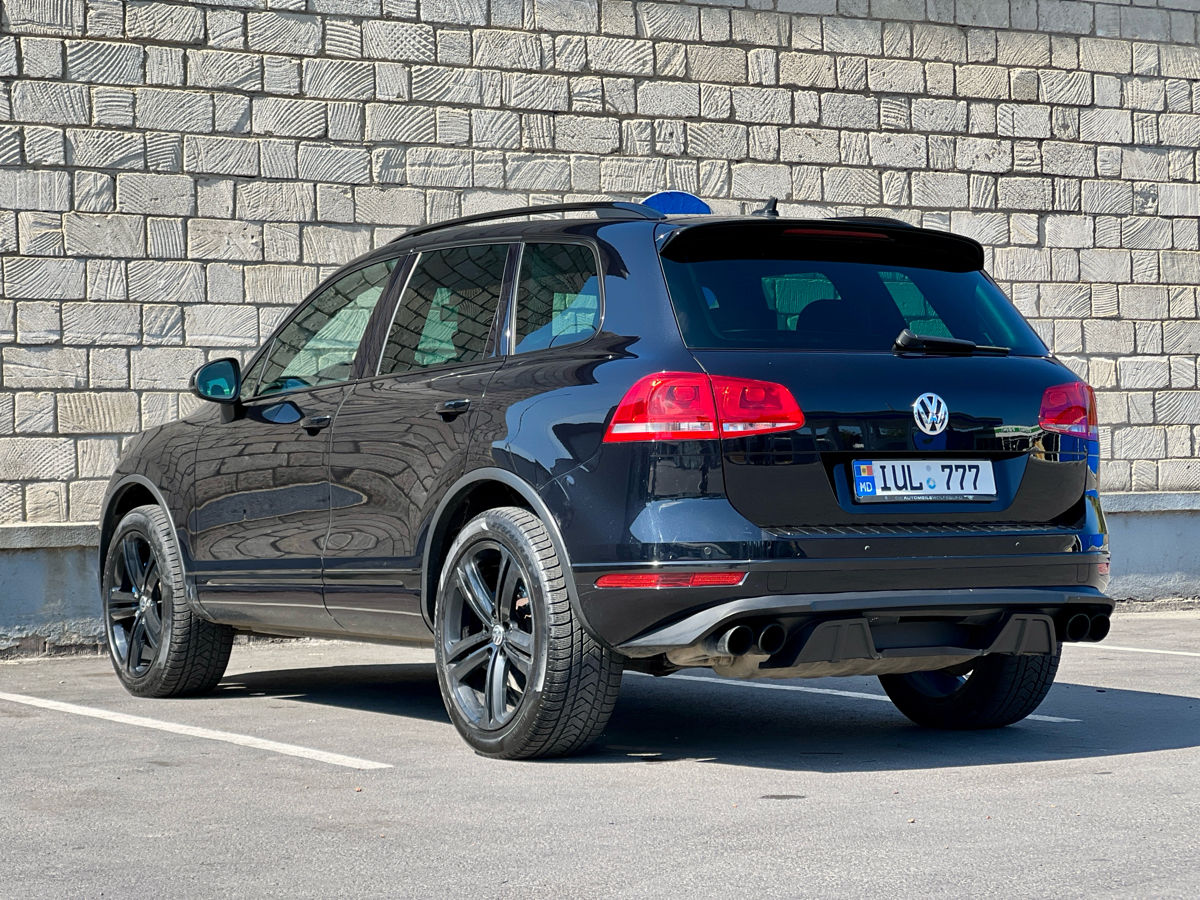 Volkswagen Touareg foto 1