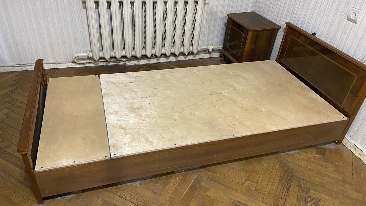 Продам две односпальные кровати