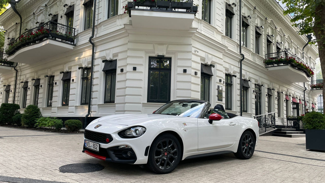 Abarth 124 Spider фото 9