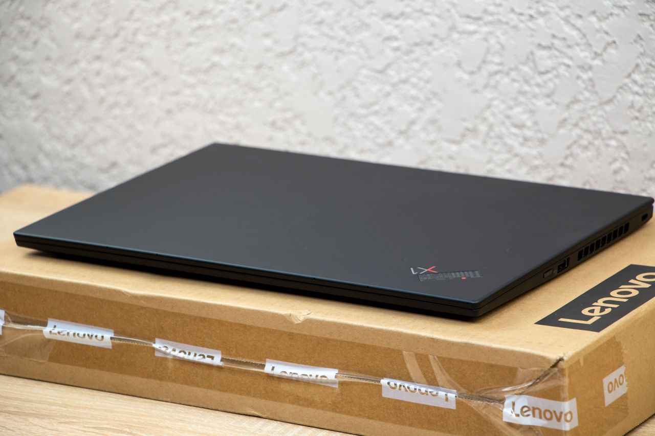 Lenovo X1 Carbon 7Th Gen/ Core I5 10210U/ 16Gb Ram/ 500Gb SSD/ 14" FHD IPS foto 17